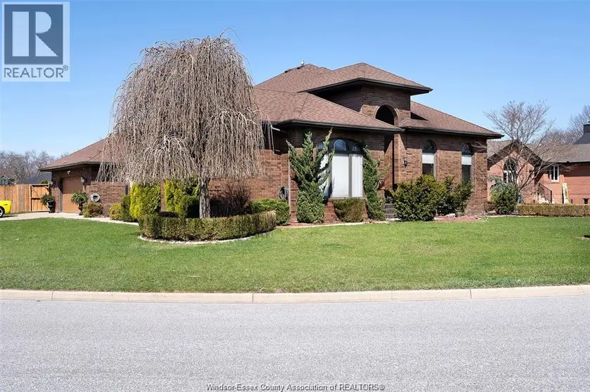 Detached at 172 POINTE WEST DRIVE, Amherstburg