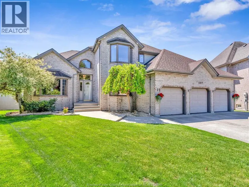 Detached at 130 Pheasant Run DRIVE, Lakeshore