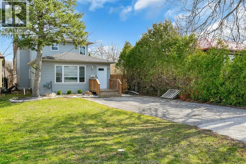 Detached at 1444 NORMAN, Windsor
