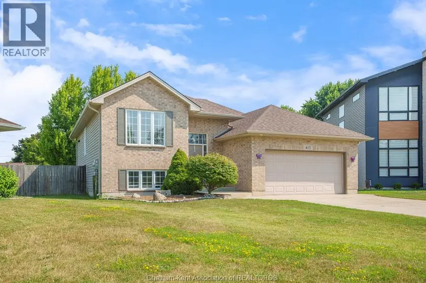 Detached at 415 SILVER SANDS LANE, St Clair