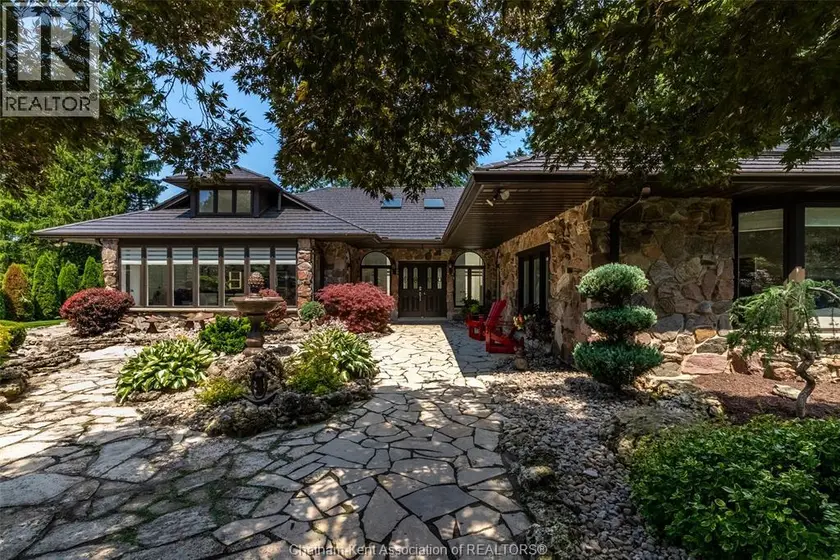 Detached at 3 Pine Crest ROAD, Chatham