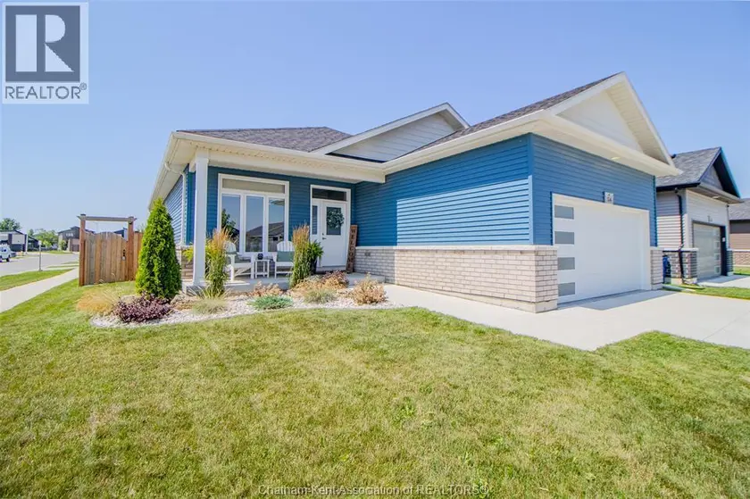 Detached at 124 Grassland GROVE, Chatham