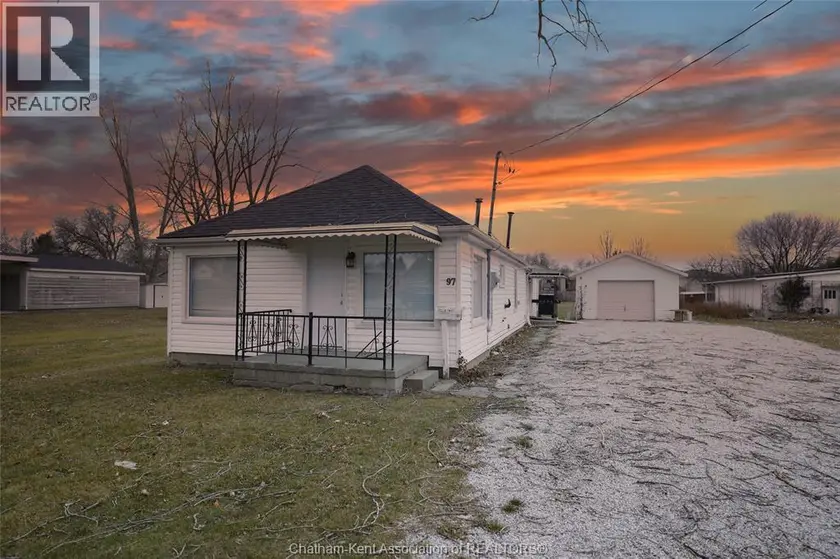Detached at 97 Taylor AVENUE, Chatham