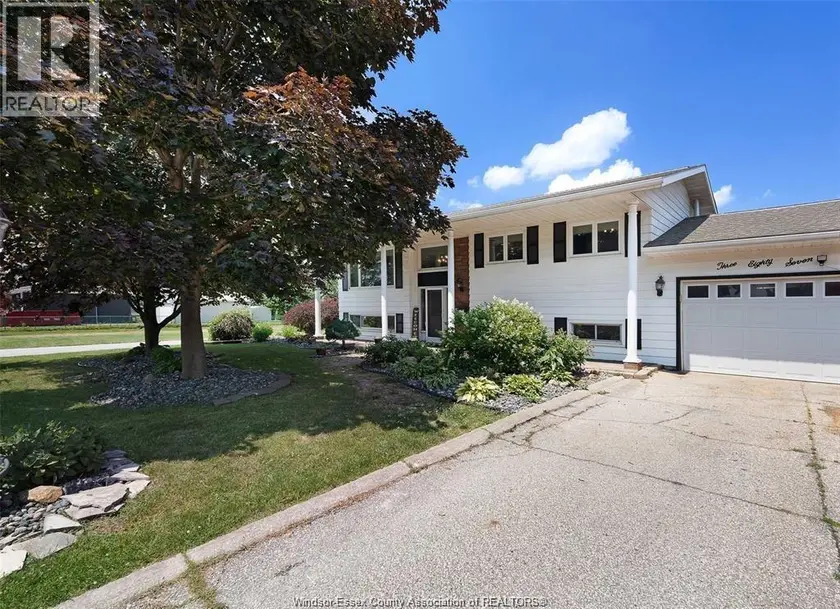 Detached at 387 REAUME ROAD, LaSalle
