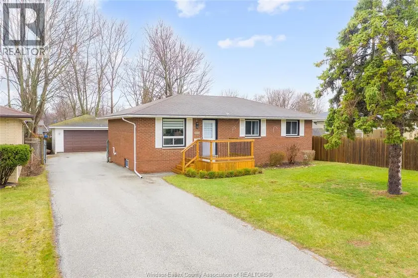 Detached at 177 OWENWOOD, Kingsville