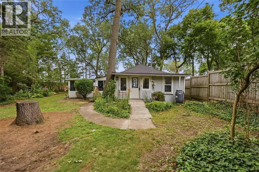 Detached at 1996 LAKESHORE ROAD, Sarnia