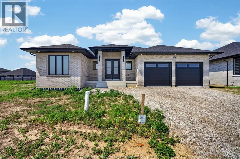 Detached at 1920 SANNITA AVENUE, Kingsville