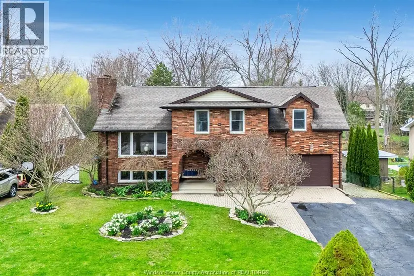 Detached at 122 Augustine, Kingsville