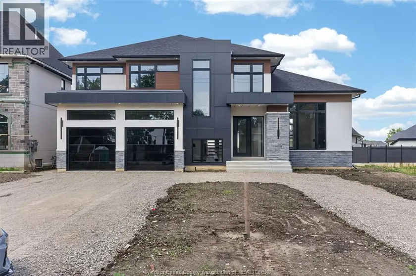 Detached at 5325 HURON CHURCH LINE, LaSalle