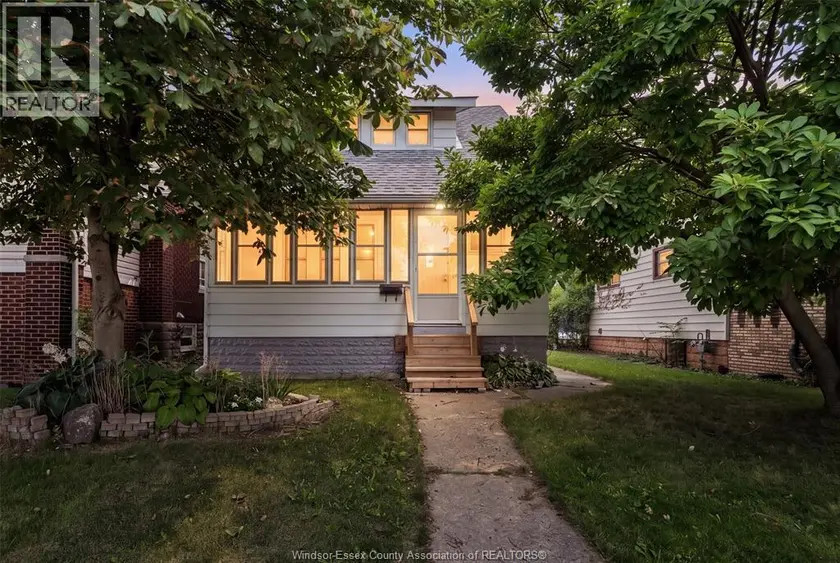 Detached at 1245 GILES BOULEVARD East, Windsor