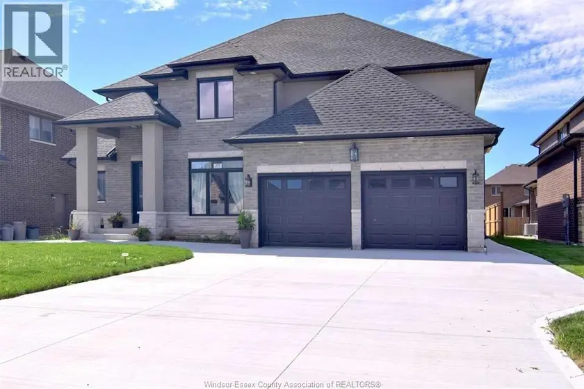 Detached at 257 ARKONA COURT, Lakeshore