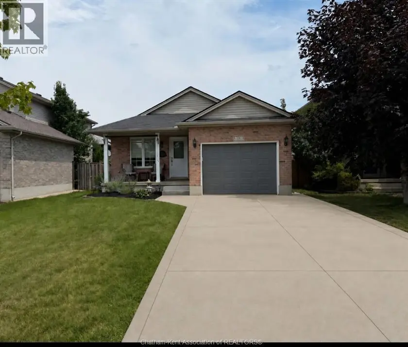 Apartment at 19 Faith BOULEVARD, Elgin County