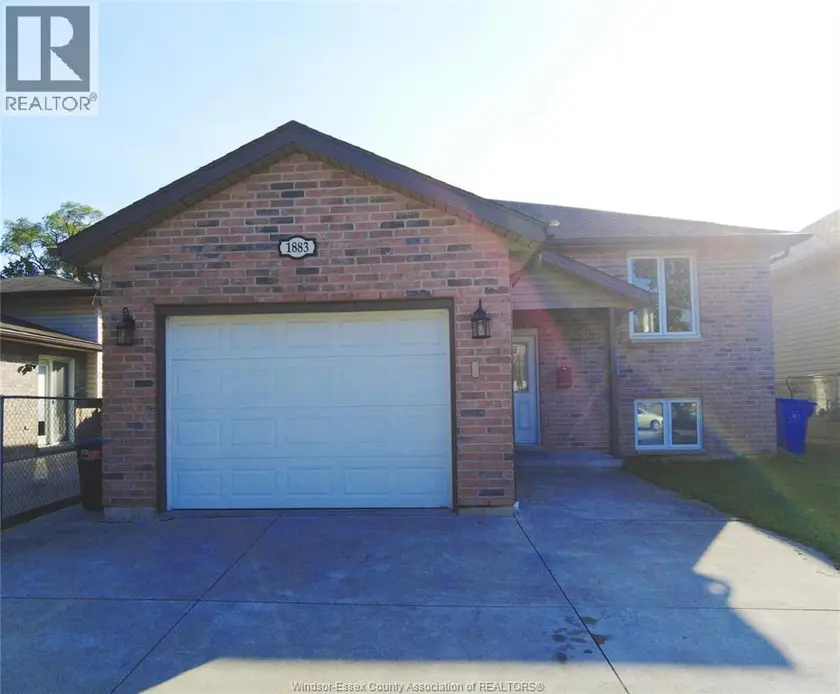 Detached at 1883 ARTHUR, Windsor
