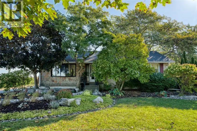 Detached at 4774 8TH CONCESSION ROAD, Windsor