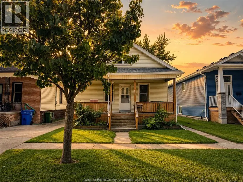 Detached at 651 BROCK STREET, Windsor