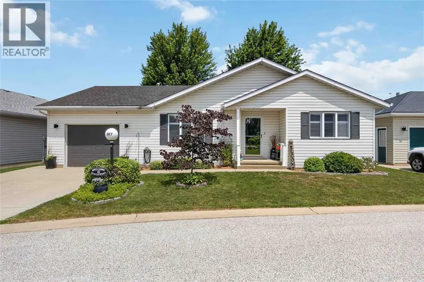 Detached at 5700 Blackwell Sideroad Unit# 367, Sarnia