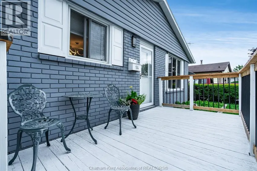 Detached at 14 GREENBRIAR TRAIL, Wallaceburg