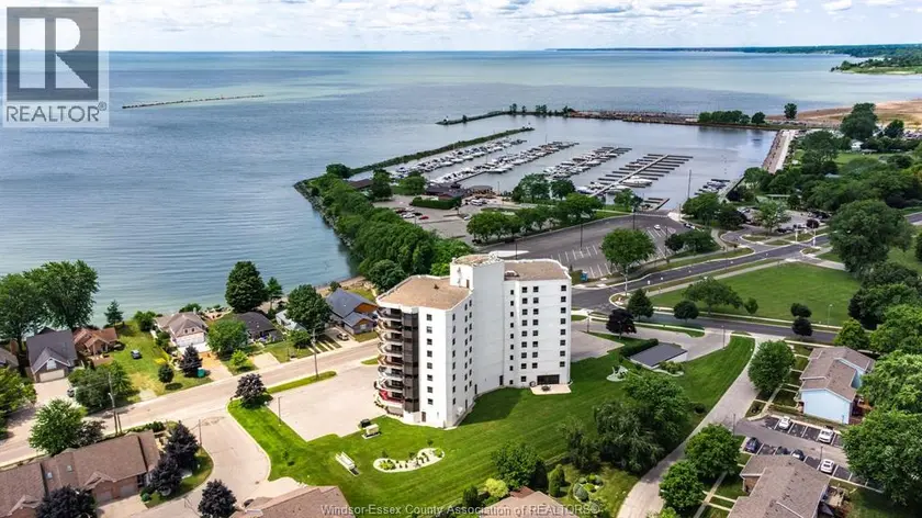 Apartment at 109 ROBSON Unit# 403, Leamington