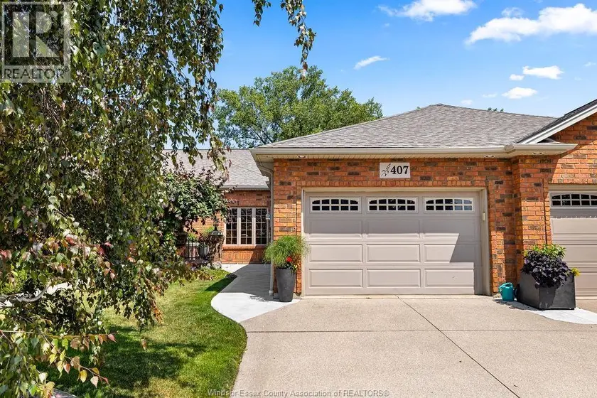 Townhouse at 407 LENORE ST, Belle River