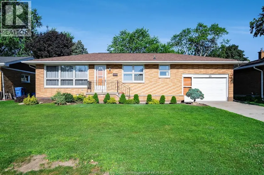 Detached at 23 Garrison AVENUE, Leamington