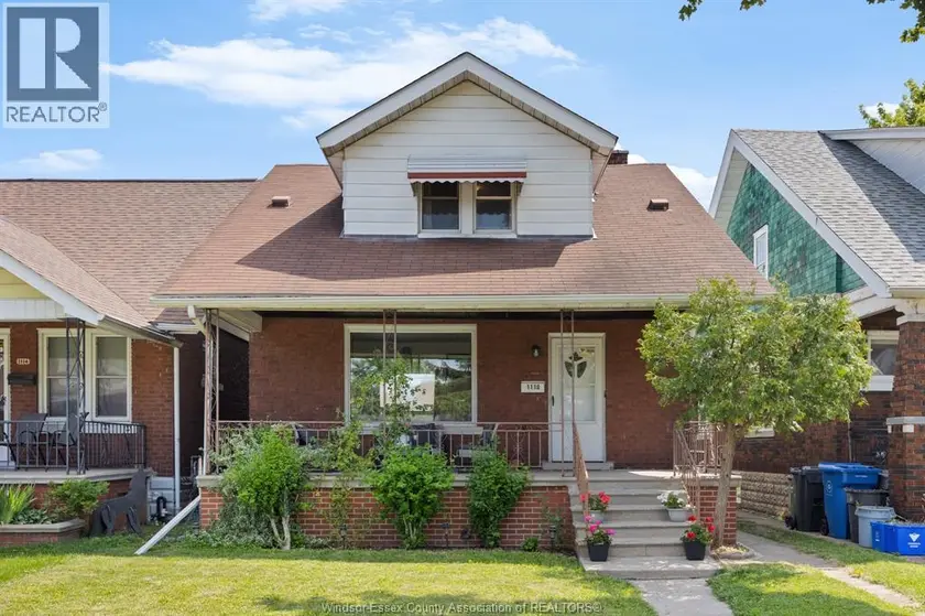 Detached at 1118 LOUIS AVENUE, Windsor