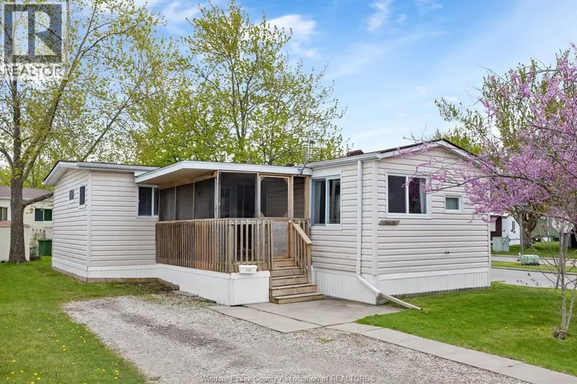 Detached at 326 BEVERLY, Essex