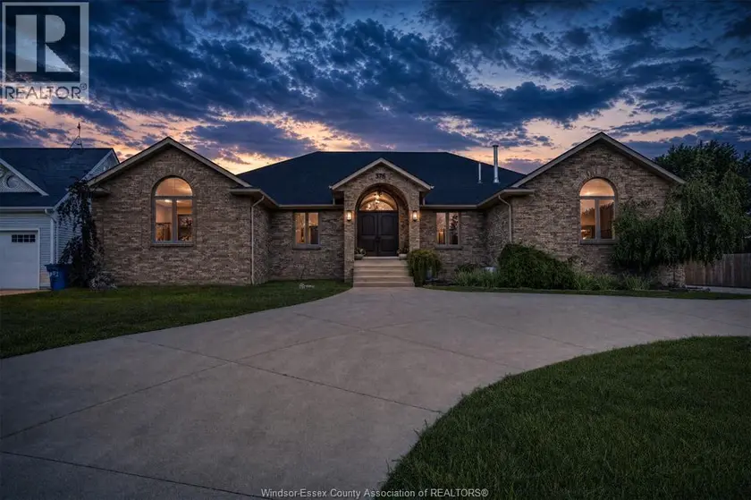 Detached at 376 ELMSTEAD ROAD, Lakeshore