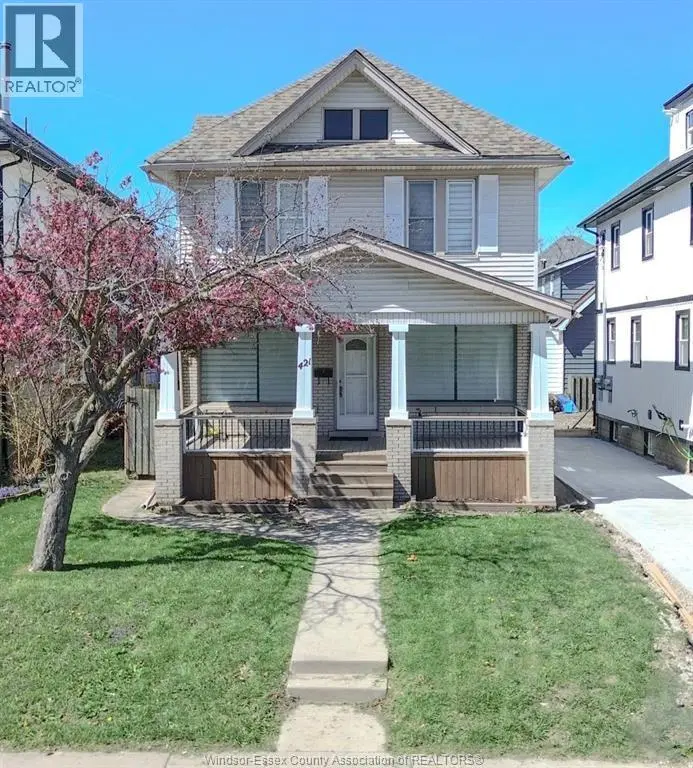Detached at 421 HALL, Windsor