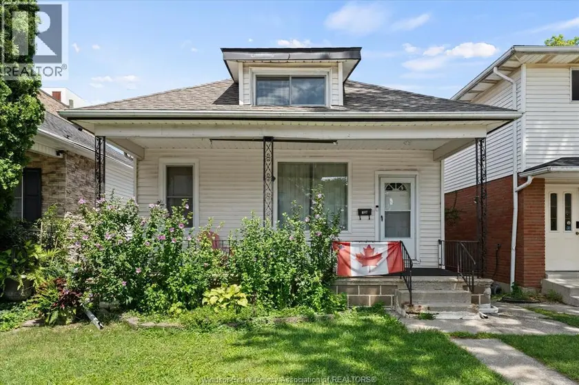 Detached at 328 JOSEPHINE AVENUE, Windsor
