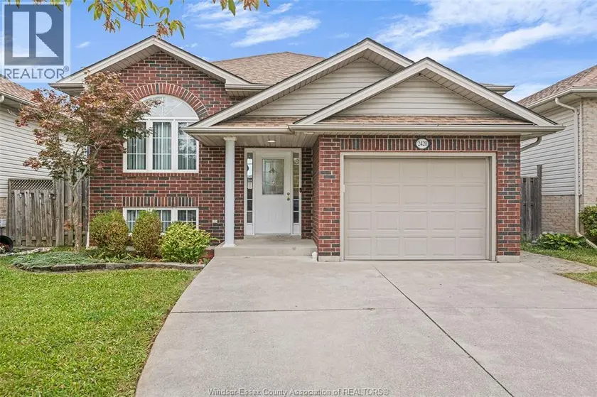 Detached at 2420 VENETIAN AVENUE, Windsor