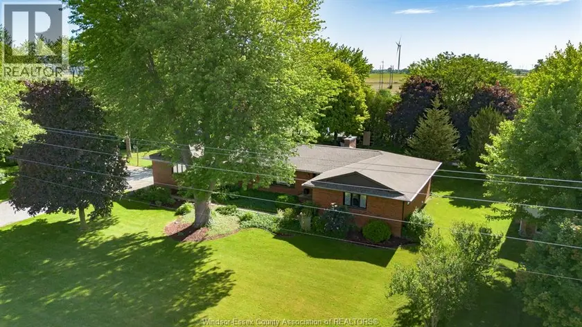 Detached at 1732 County Road 27, Lakeshore