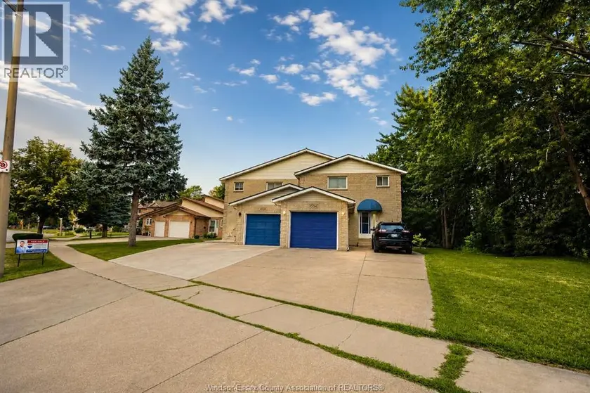 Semi-Detached/Link at 1030 SOUTH PACIFIC AVENUE, Windsor