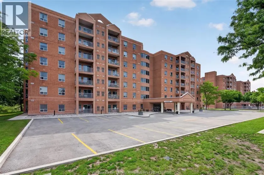 Apartment at 3915 Southwinds DRIVE Unit# 203, Windsor