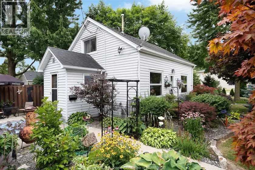 Detached at 58 Laird AVENUE, Essex