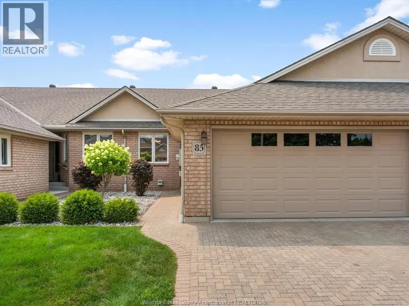 Townhouse at 85 CROSSWINDS BOULEVARD Unit# 5, Kingsville