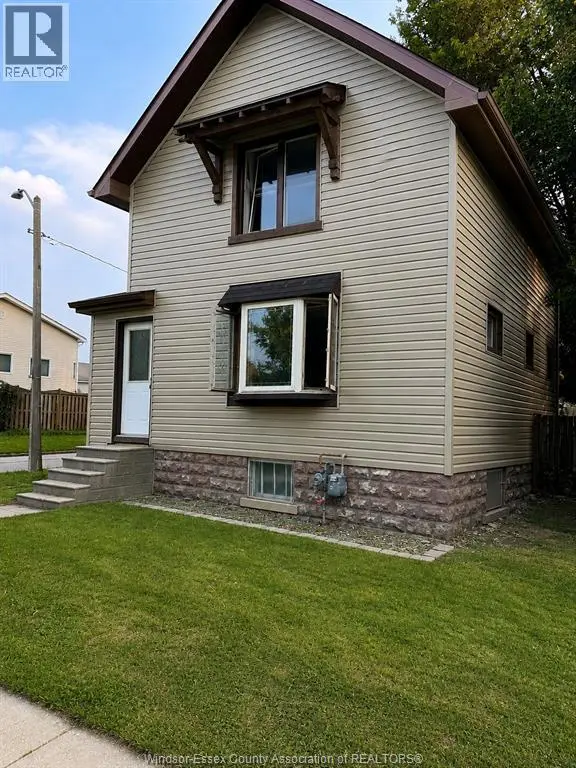 Detached at 1597 Bruce, Windsor