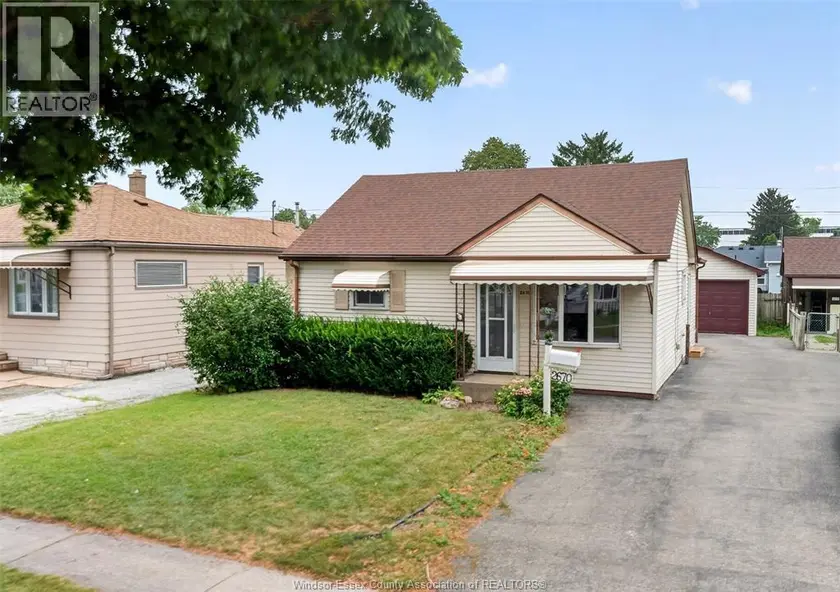 Detached at 2670 CHANDLER ROAD, Windsor