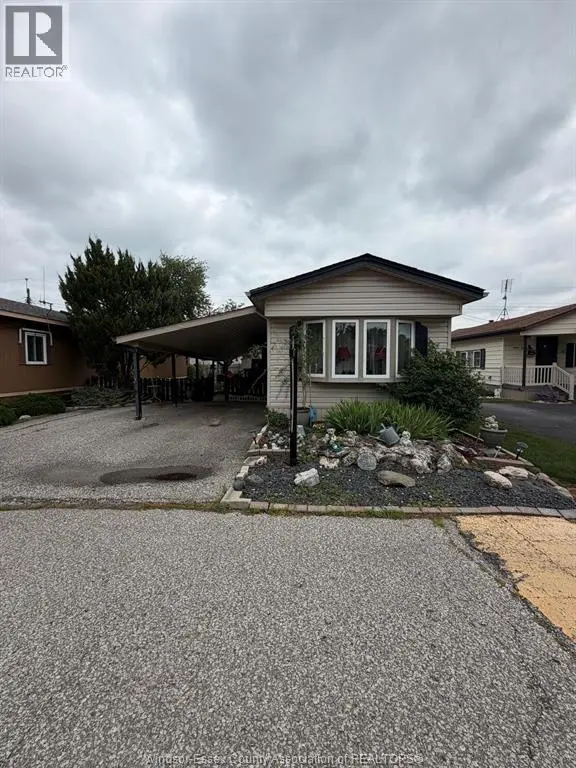 Detached at 80 SUNCREST DRIVE, Lakeshore