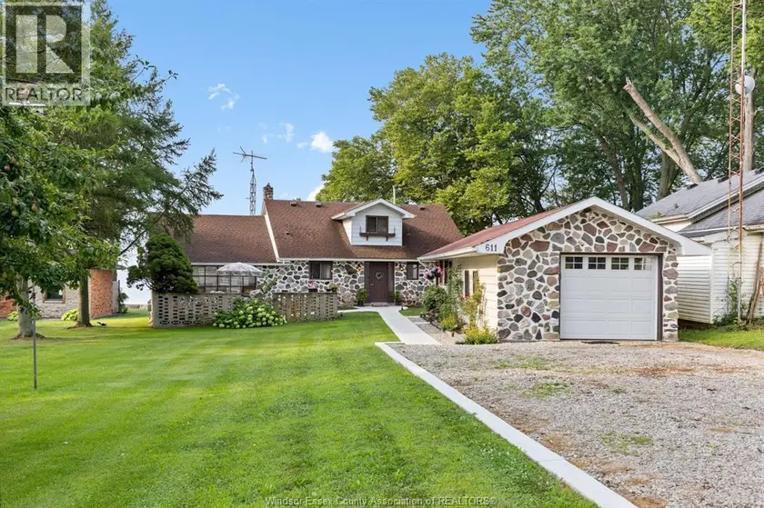 Detached at 611 POPLAR BLUFF, Harrow