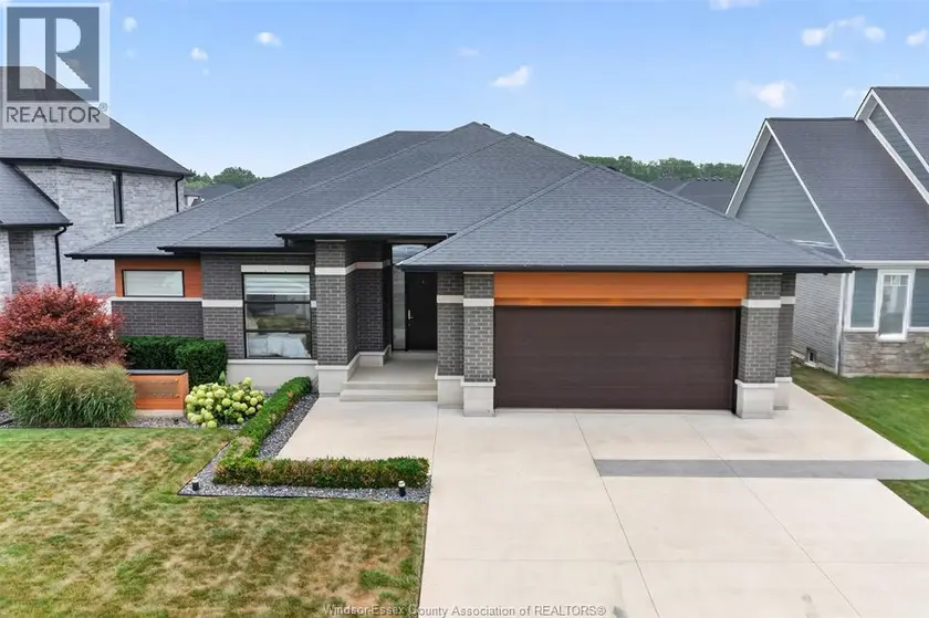 Detached at 212 RAFIH CRESCENT, Lakeshore
