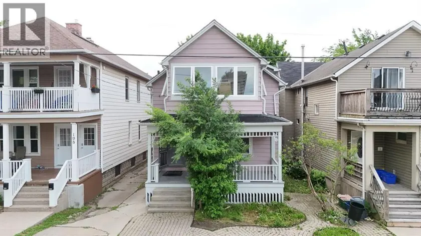 Detached at 196 BROCK STREET North, Sarnia