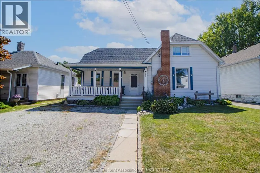 Detached at 16 Sheldon AVENUE, Chatham