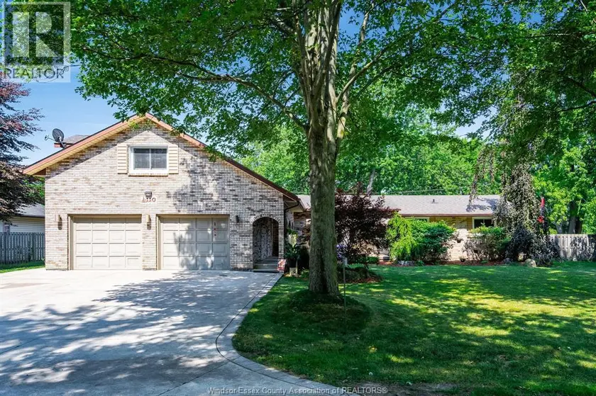 Detached at 110 Lake Erie DRIVE, Amherstburg