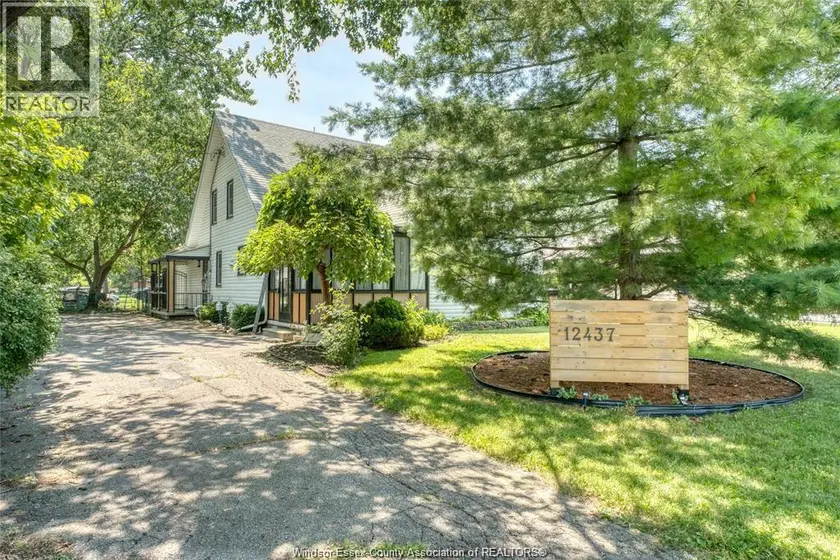 Detached at 12437 ST THOMAS, Tecumseh