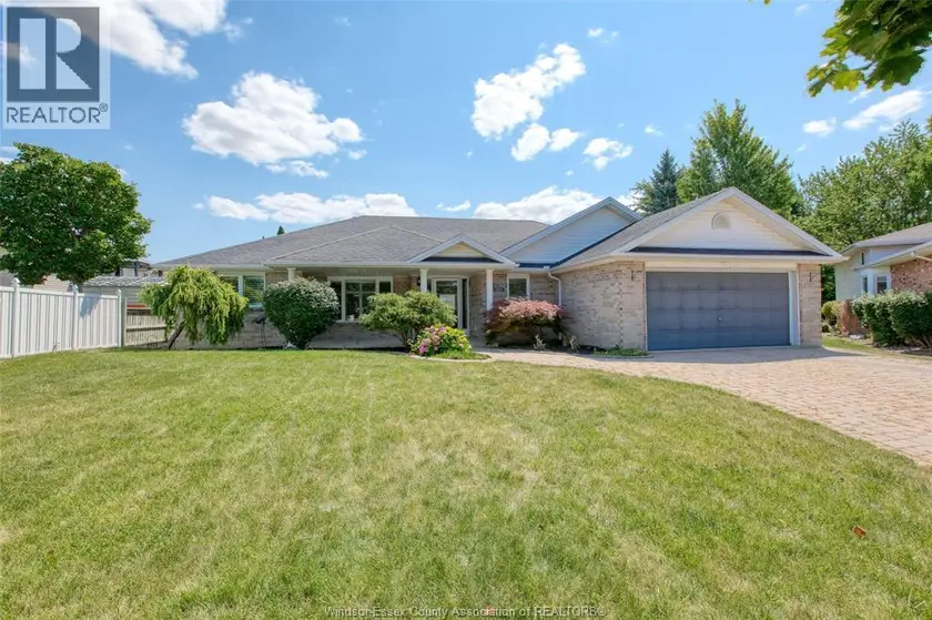 Detached at 521 ROYAL RIDGE CRESCENT, Amherstburg