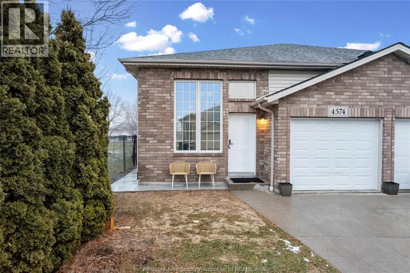 Semi-Detached/Link at 4574 TUMBLEWEED CRESCENT, Windsor