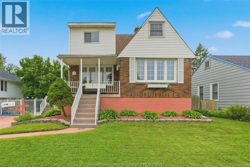 Detached at 260 LAURIER, LaSalle
