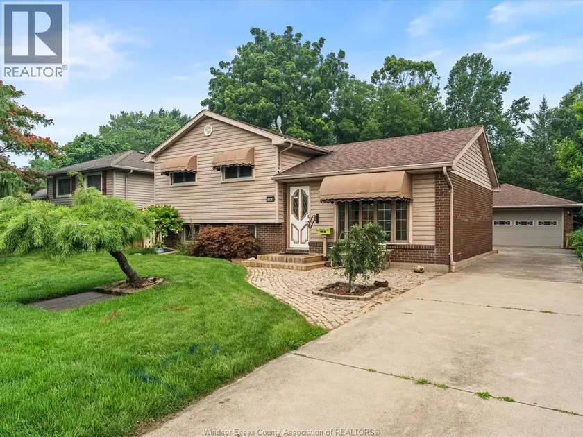 Detached at 5564 BALDWIN AVENUE, Windsor
