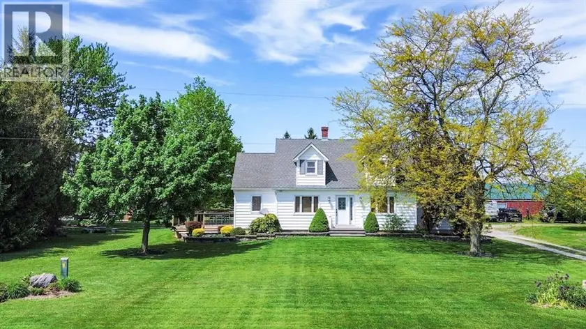 Detached at 8192 PETROLIA LINE, Brooke-Alvinston