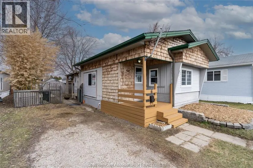 Apartment at 6 Maple DRIVE, McGregor